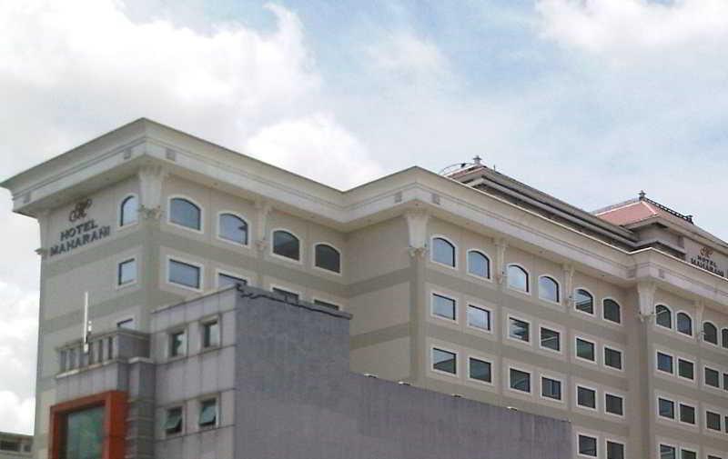 Maharani Hotel Jakarta Exterior foto